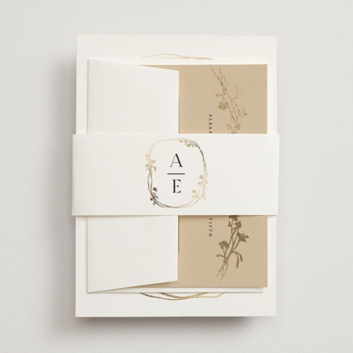 "Floral Enlace" - Belly Bands in Blanc by Pati Cascino - Assembled with Invitation