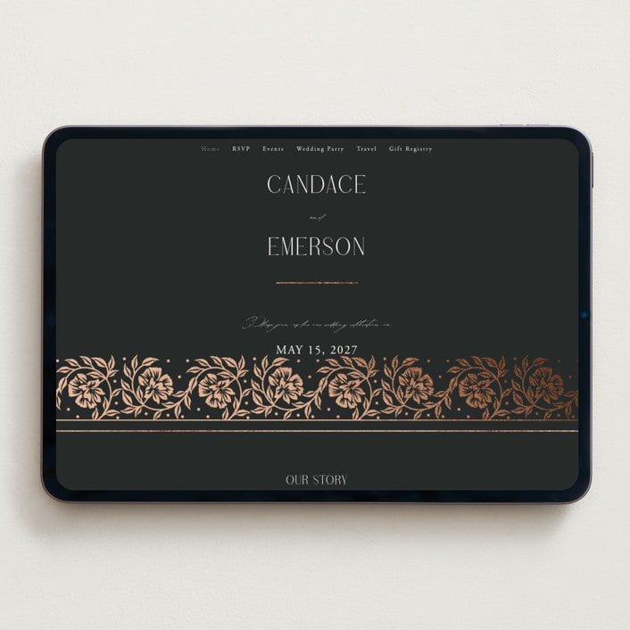 "Gilded nouveau frame" - Wedding Website in Onyx by Ana de Sousa - Desktop Design
