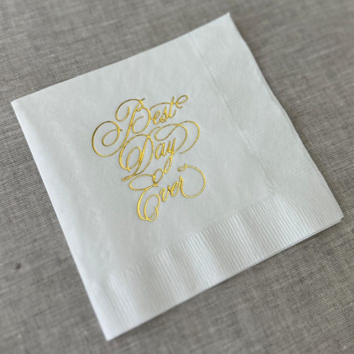 "Foil napkins (Best day ever) | Gold foil, white napkins | Set of 20" - Napkins in white by Maria Ferrer G.