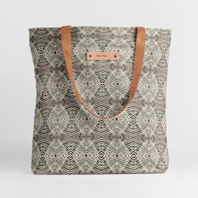 Snap Tote