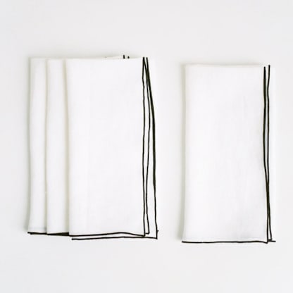 STONE WASHED LINEN NAPKINS // SET OF 4