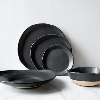 Kinfolk Dinnerware Set - Matte Black