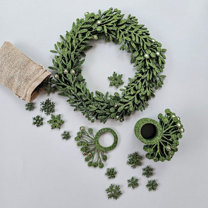 Holiday table decor set: minimalist green felt table wreath, set of napkin rings, canvas bag with felt snowflakes