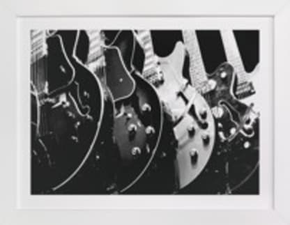 Guitars, Monochrome