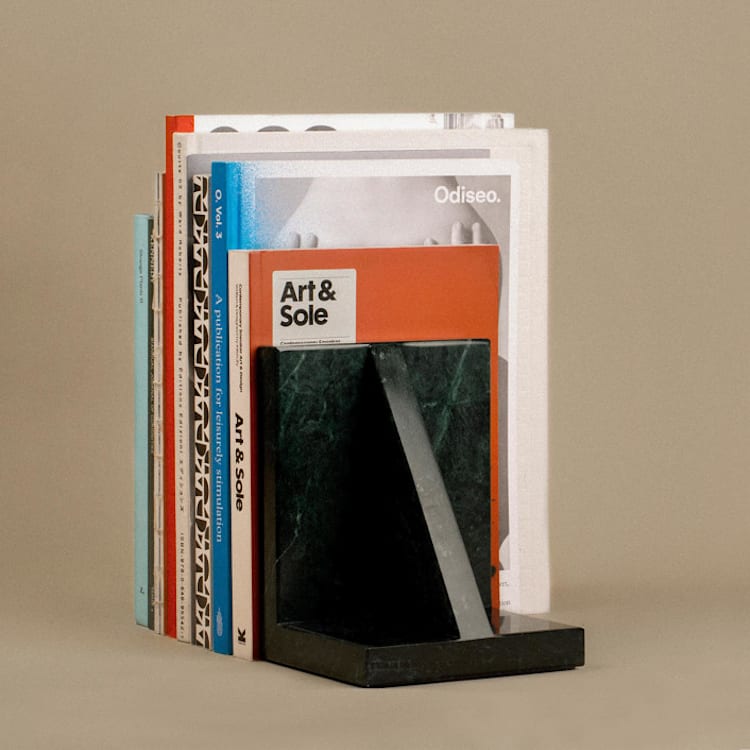 "Tope Para Libros Green Bookend" - Bookends in brown by Algo Studio