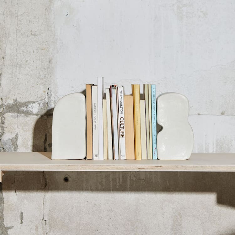 "Bookends Design 2" - Bookends in gold by Studiokuza
