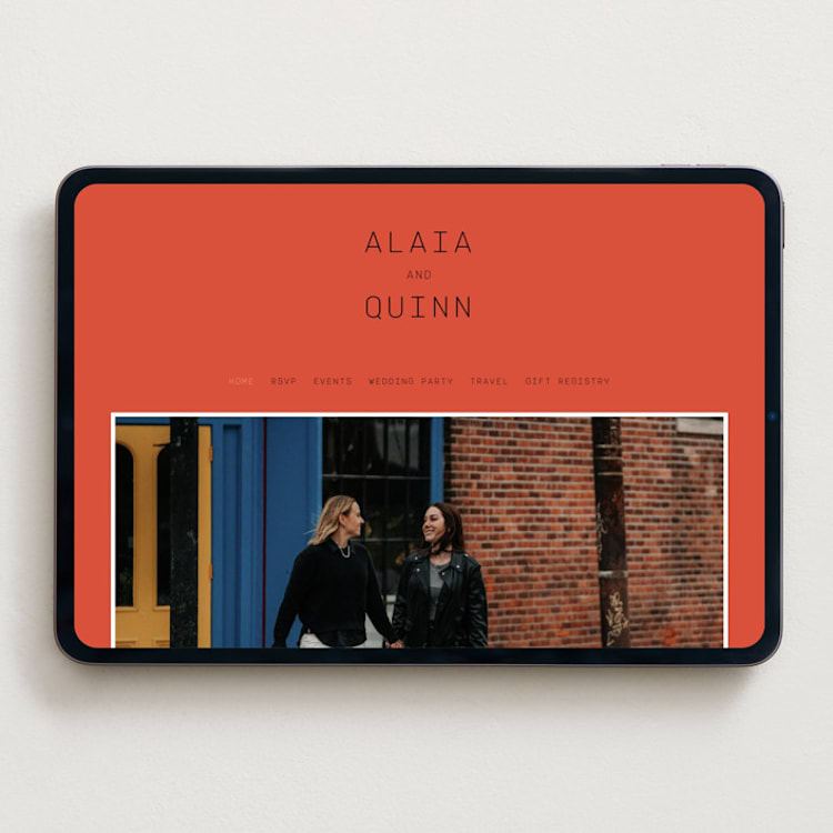 "Alaia" - Wedding Website in Verona Sunset by Blustery August - Desktop Design