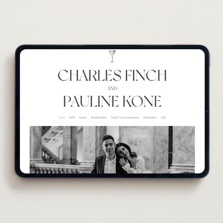 "Trés Chic" - Wedding Website in Soft Black by Julia Liverton - Desktop Design
