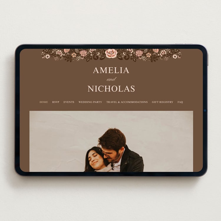 "Blooming path" - Wedding Website in Chocolate by Paola Benenati - Desktop Design