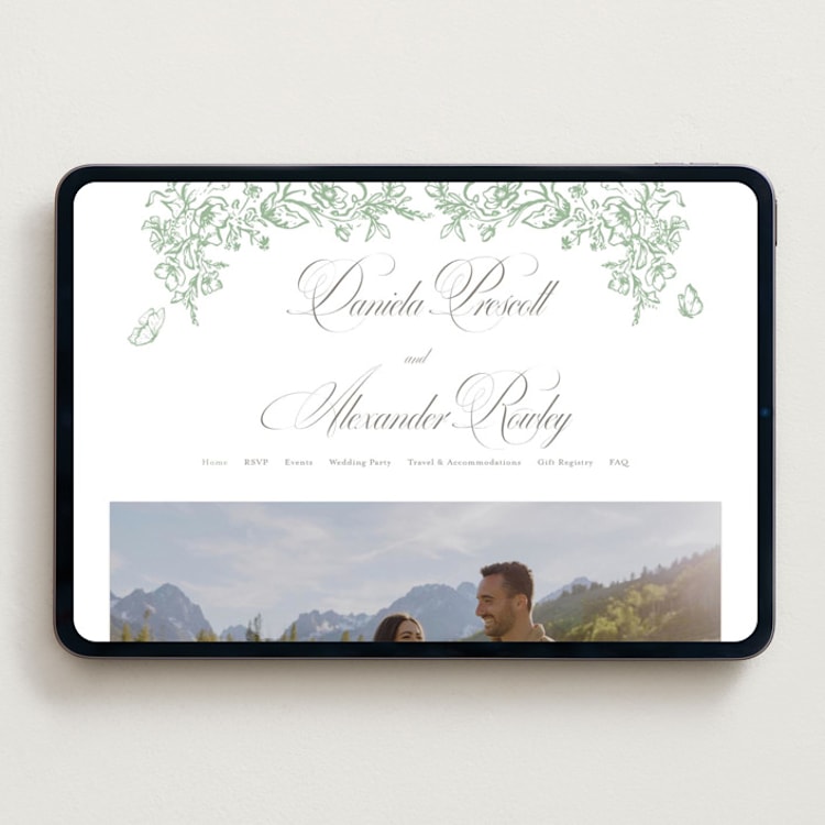 "Romantic Garden" - Wedding Website in Mint by Melinda Denison - Desktop Design