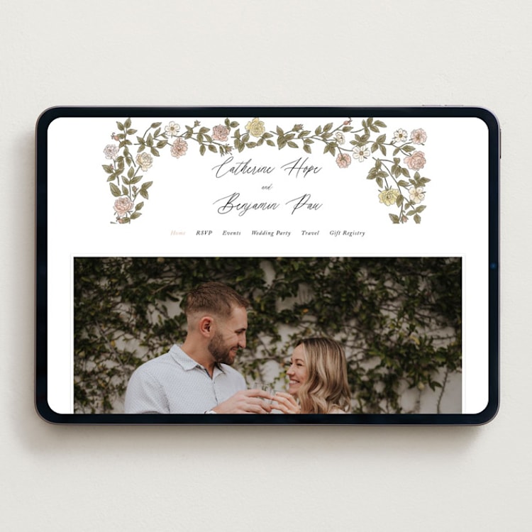 "Vintage Roses" - Wedding Website in Snow by Tara Grangroth - Desktop Design
