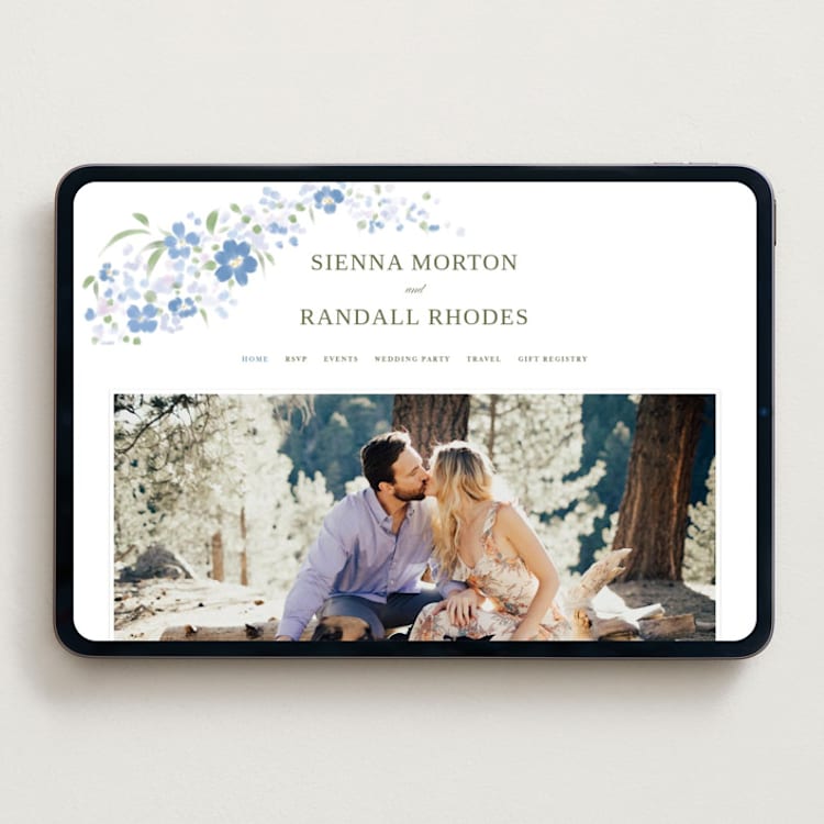 "Meander" - Wedding Website in Lilac by Angela Marzuki - Desktop Design