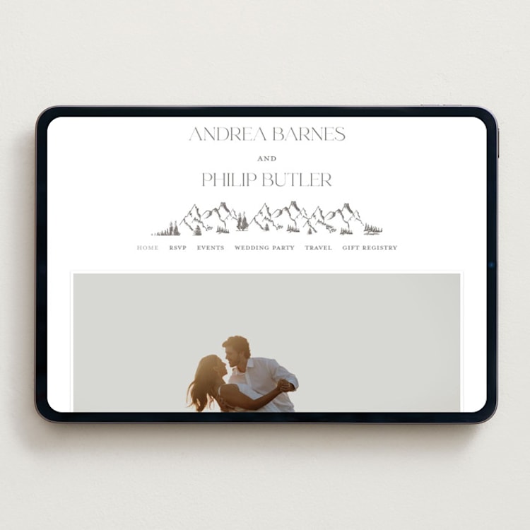 "Mountain Serenity" - Wedding Website in Graphite by Lucrecia Caporale - Desktop Design