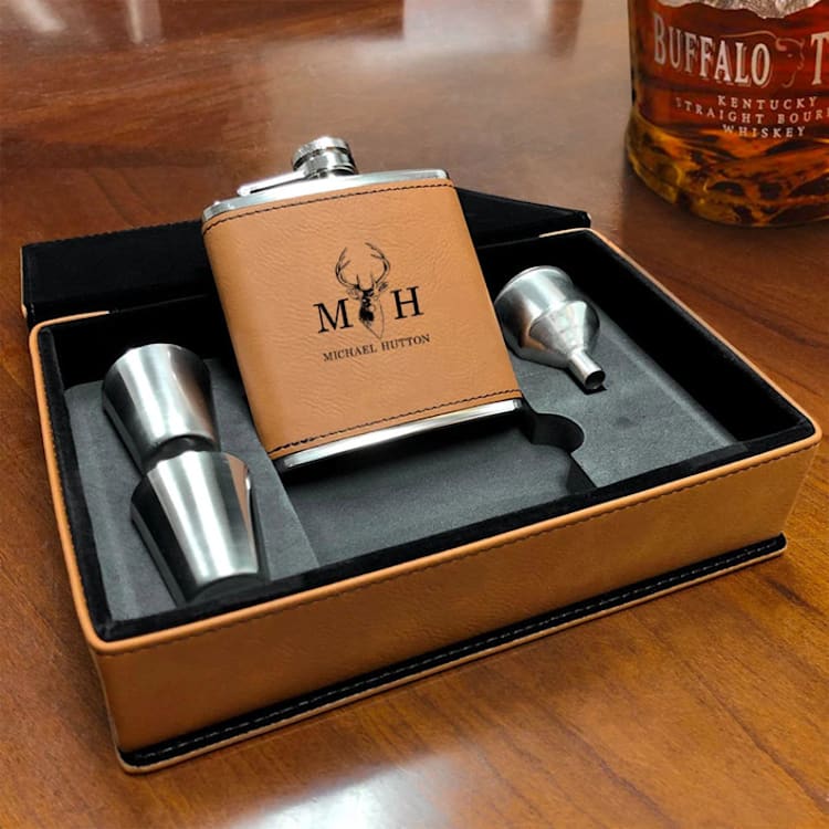 "Custom Engraved Flask Gift Set" - Flask in gold by Papel Custom Design
