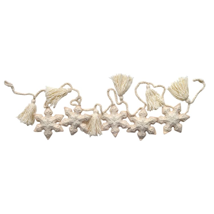 "Snowflake Garland" - Garlands in natural by Melange Collection