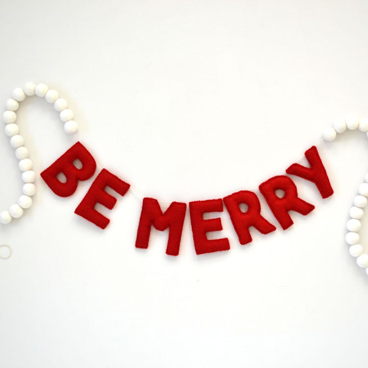"Felt Christmas Garland, BE MERRY & White Felt Balls" - Garlands in red by TwentyEight12