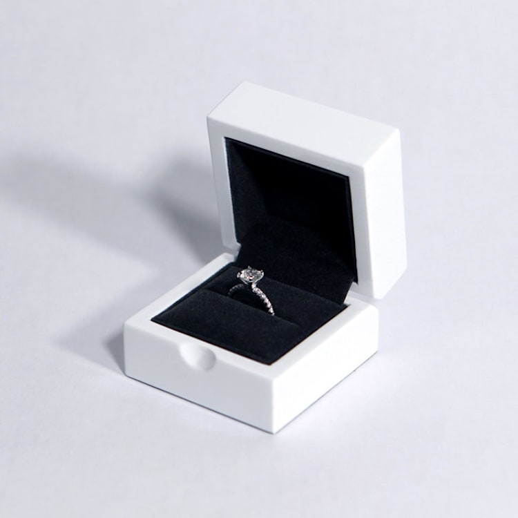 "Gloss White Ring Box" - Ring Boxes in white by Soulmatebox