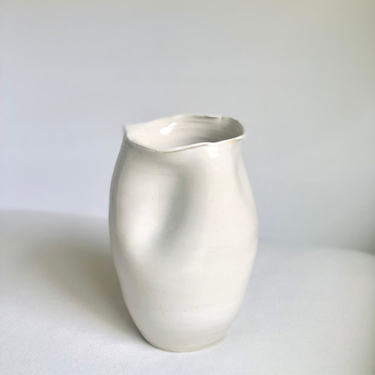 "Rodin Vase" - Vases in beige by Cloude Made