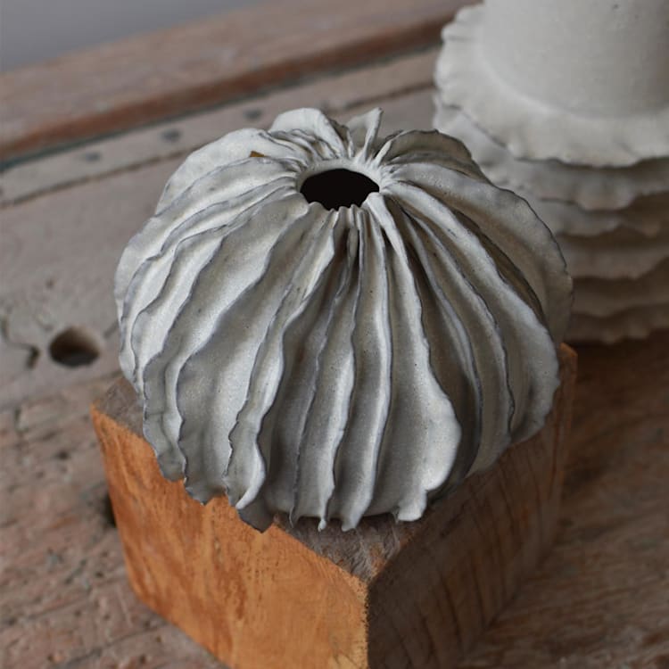 "Ribera Round Ceramic Vase" - Vases in white by OWO Cerámica
