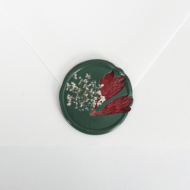 "Queen Anne's Lace Wax Seal in Green | Pack of 10" - Wax Seals in green by Caitlin Home
