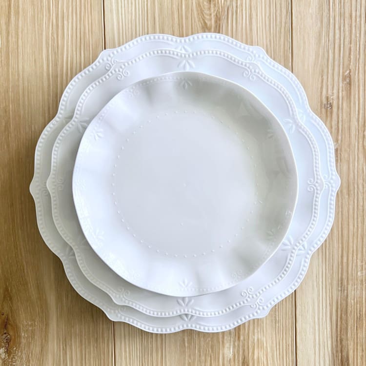 "Vineyard Estate Dinnerware Set | Old Barn" - Party Plates and Bowls in white by Prêt-à-PartyNY
