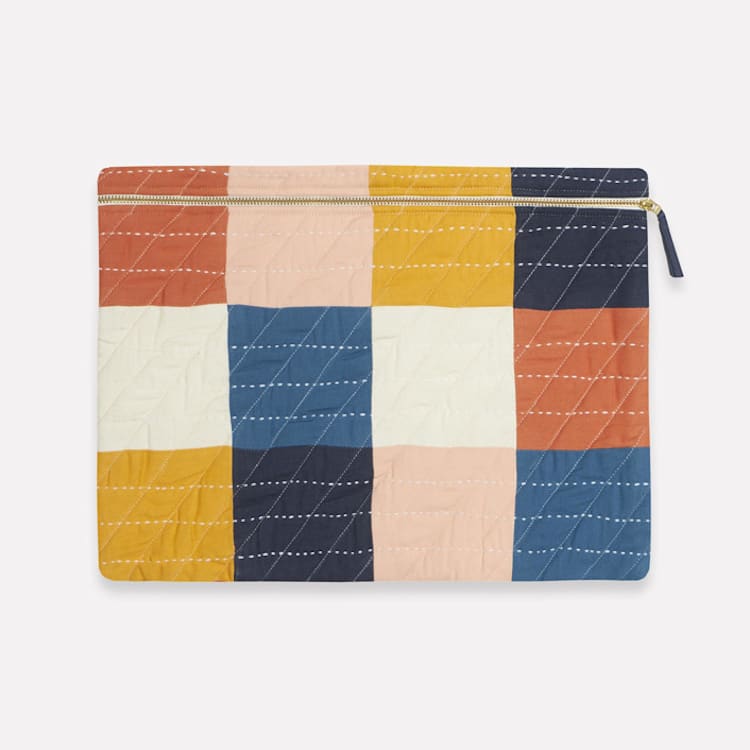 "Large Checkered Laptop Case - Cobalt" - Tote Bag in multicolor by Anchal