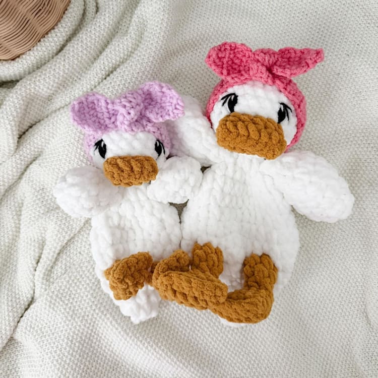"Duck Lovey" - Toys in multicolorassorted-colors by Two Little Knots