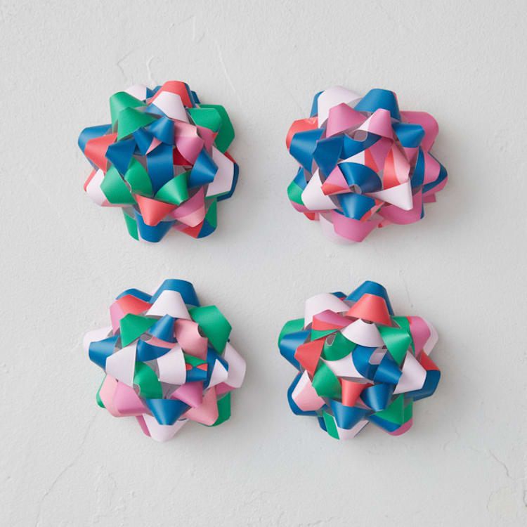 "Graphic shapes" - Wrapping Paper Bow in Candy by Oana Prints