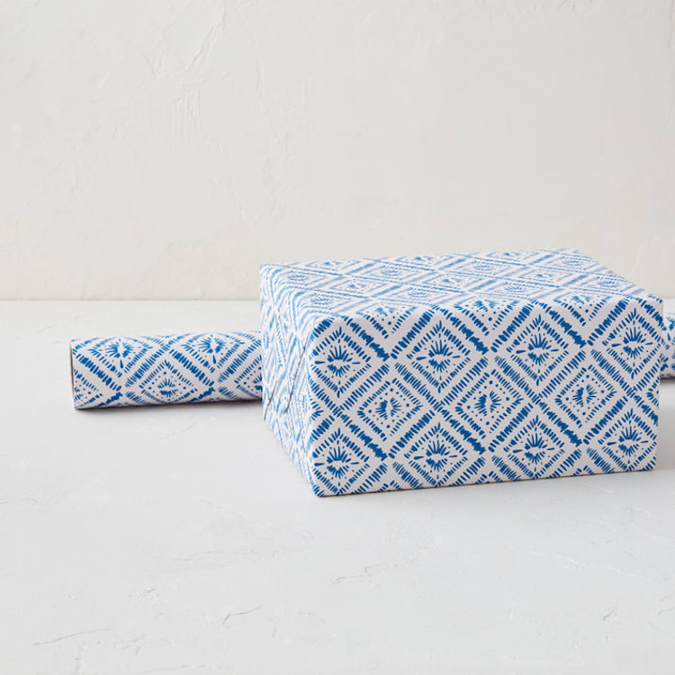 "Simple Shibori" - Wrapping Paper Roll in Indigo by Tamara Hilje