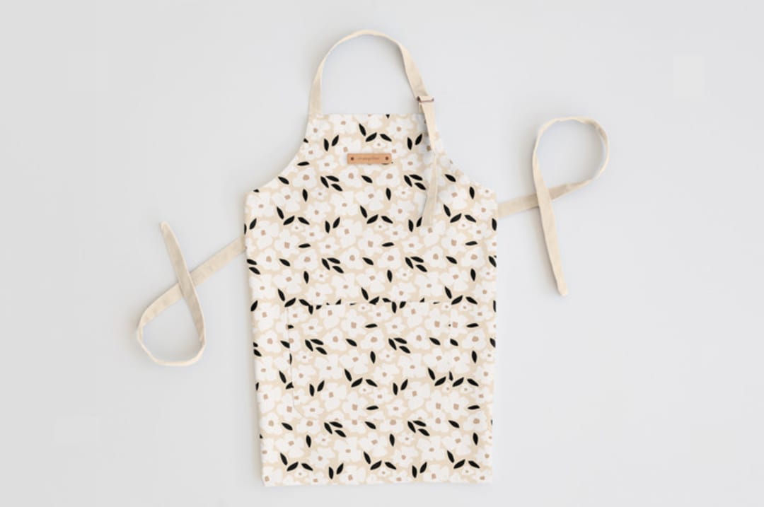 "Primavera" - Apron in Daisy by Iveta Angelova - Personalizable Apron