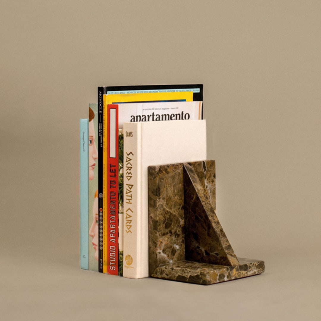 "Tope Para Libros Brown Bookend" - Bookends in beige by Algo Studio