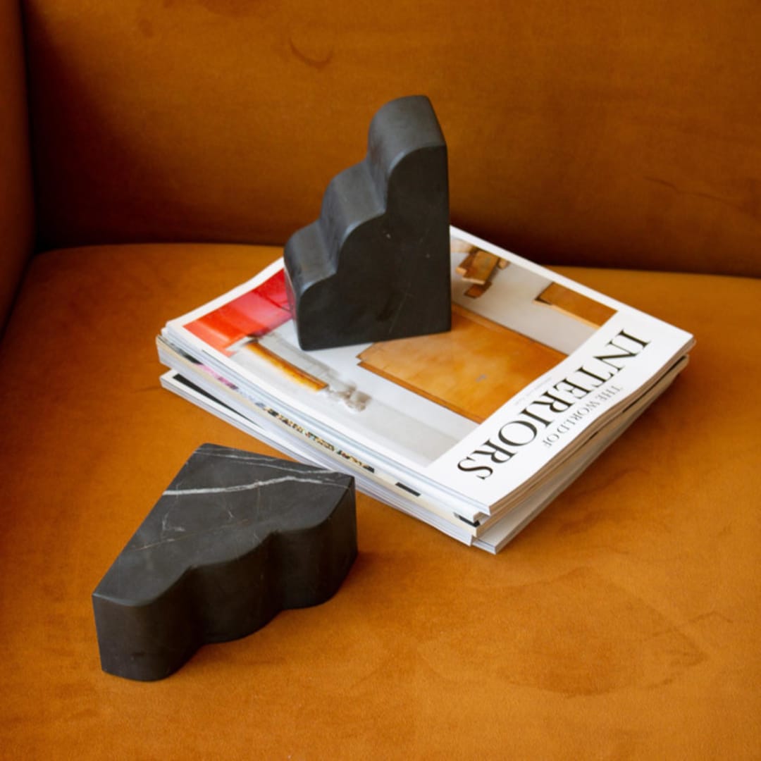 "The Parmatile Shop X MAISON ROGUE Cloud Bookend (NERO)" - Bookends in black by the parmatile shop