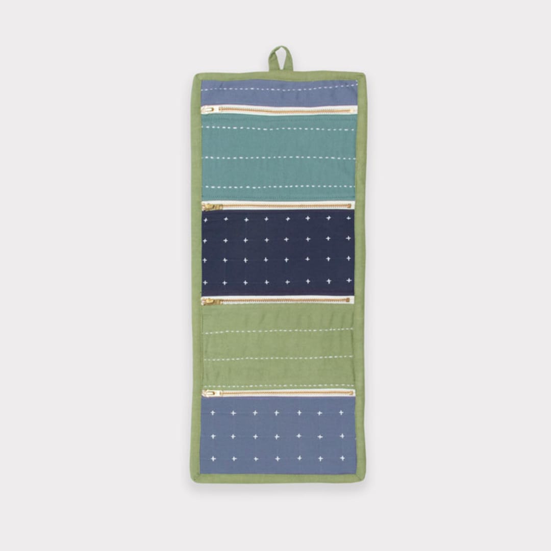 "Small Travel Organizer - Spruce" - Dopp Kit in green by Anchal