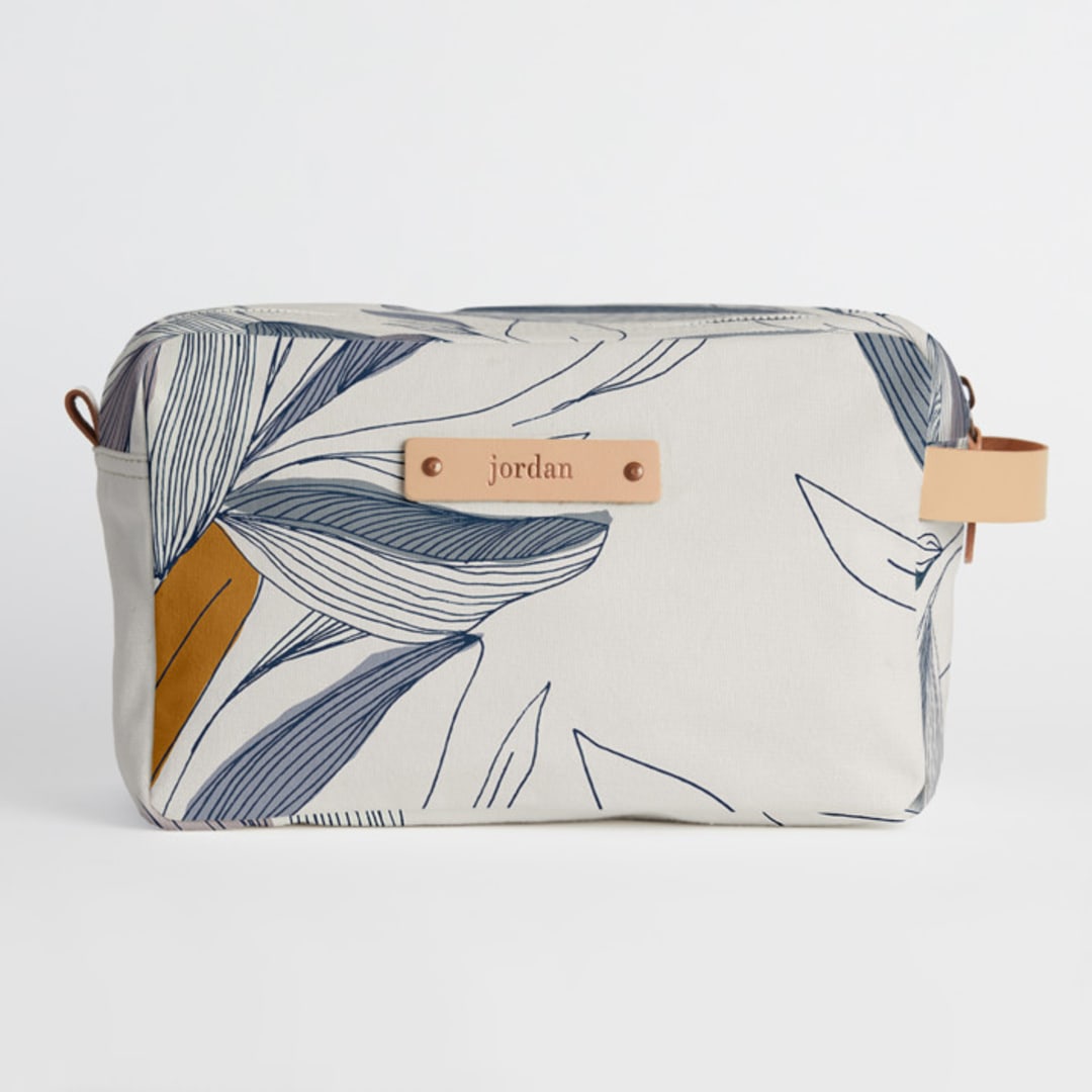 "Casual style" - Dopp Kit in Denim by Lucrecia Caporale - Dopp Kit