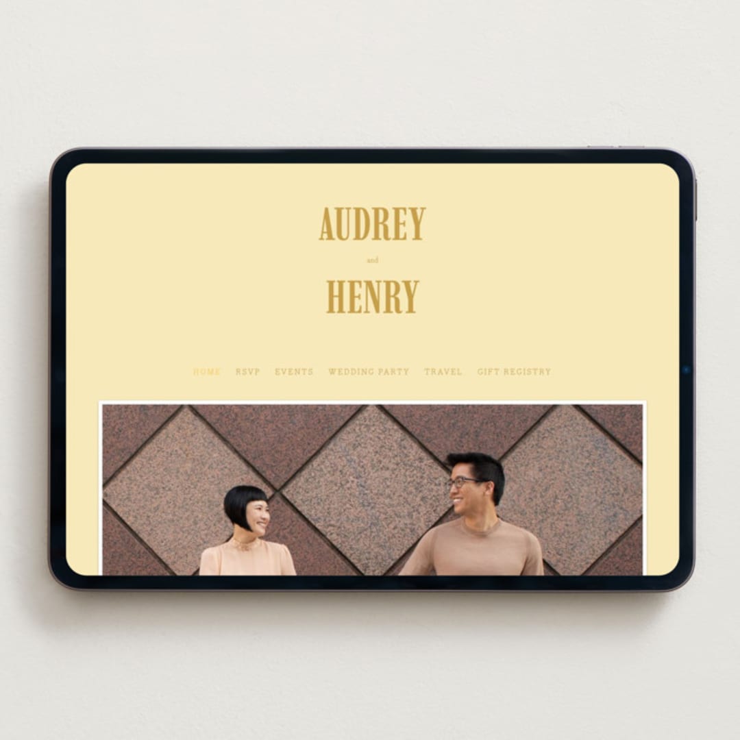 "Vintage Label" - Wedding Website in Butter by Nazia Hyder - Desktop Design
