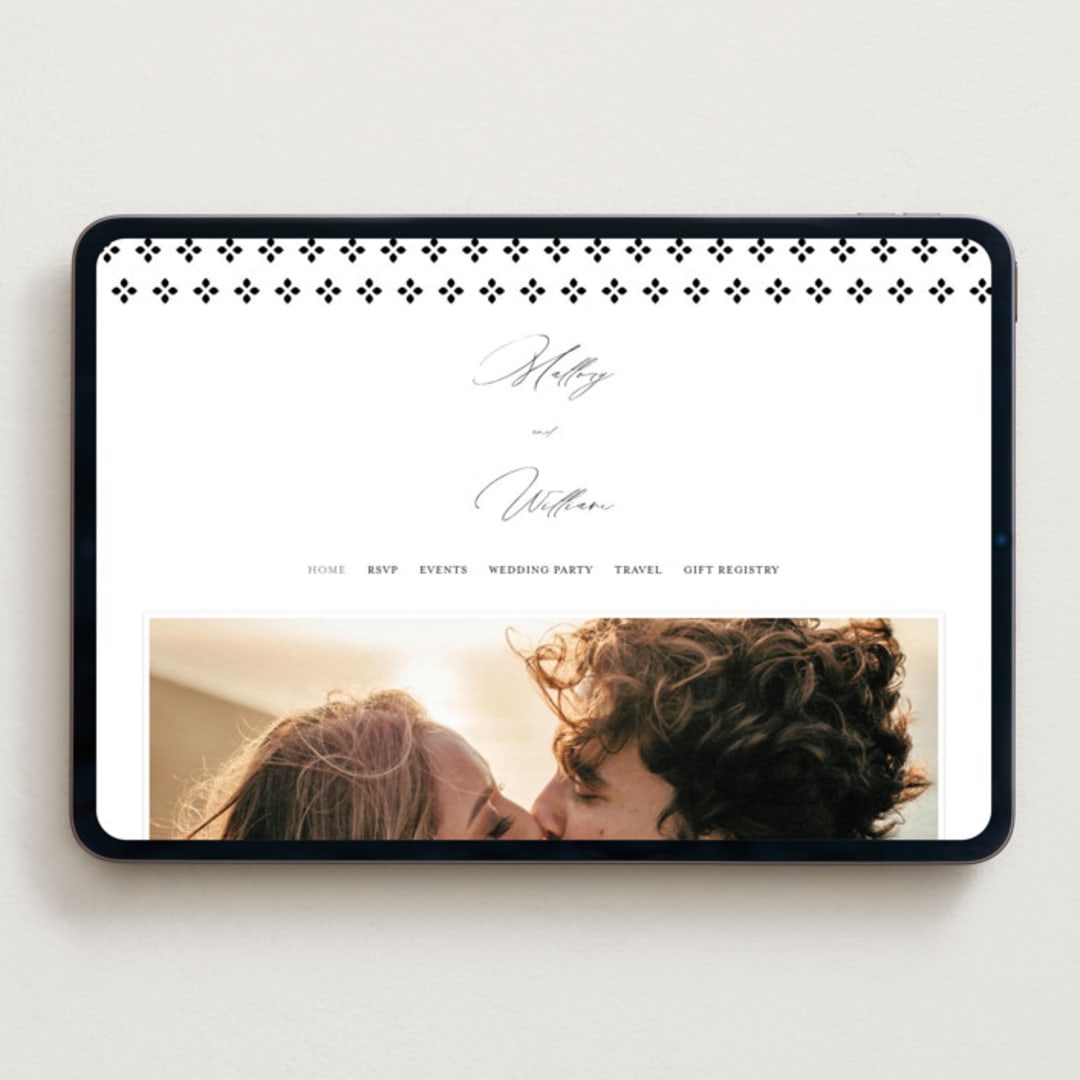 "Cielo" - Wedding Website in Ecru by Anna Elder - Desktop Design