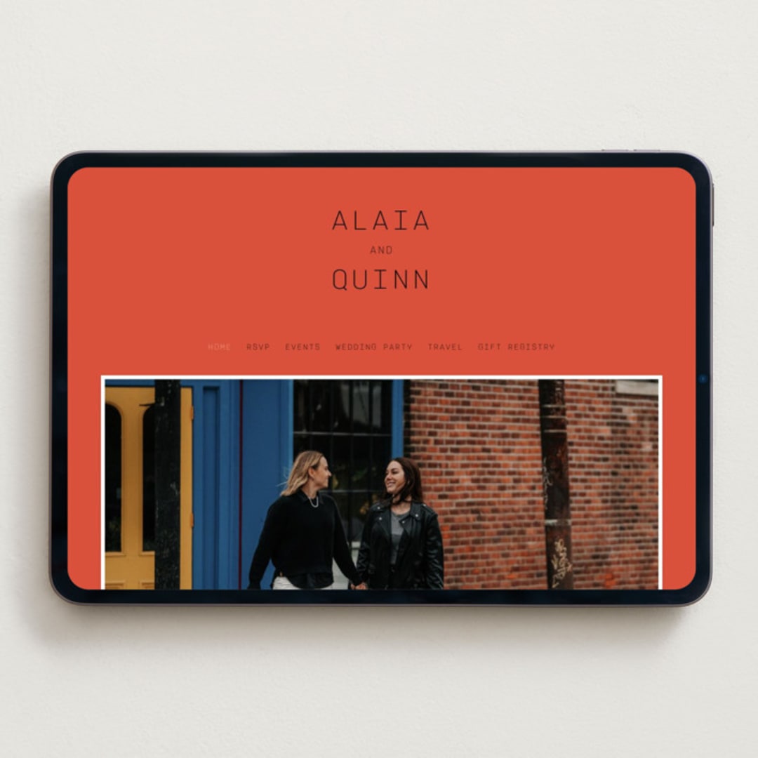 "Alaia" - Wedding Website in Verona Sunset by Blustery August - Desktop Design