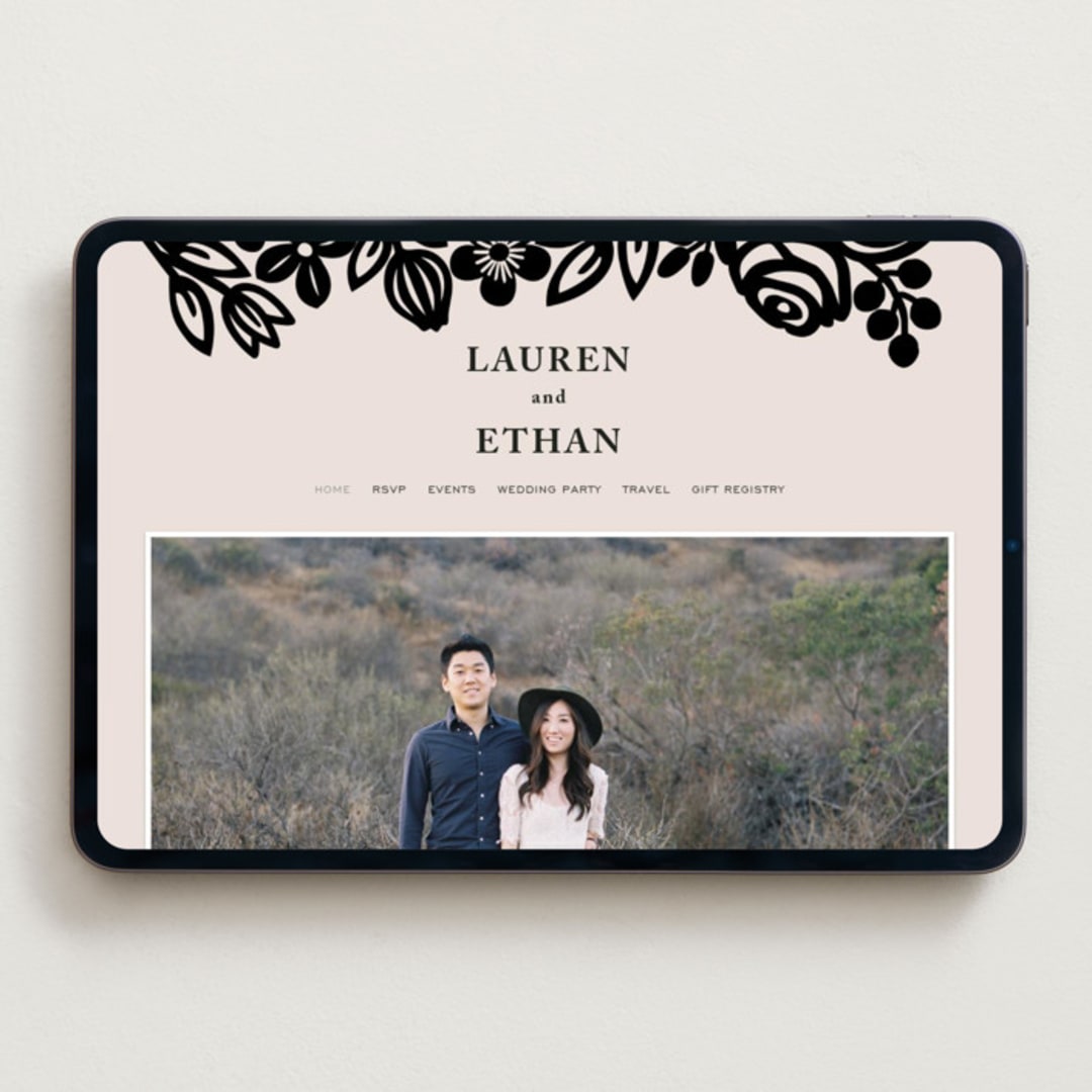 "Modern Floral Frame" - Wedding Website in Champagne by Faith Harlow - Desktop Design