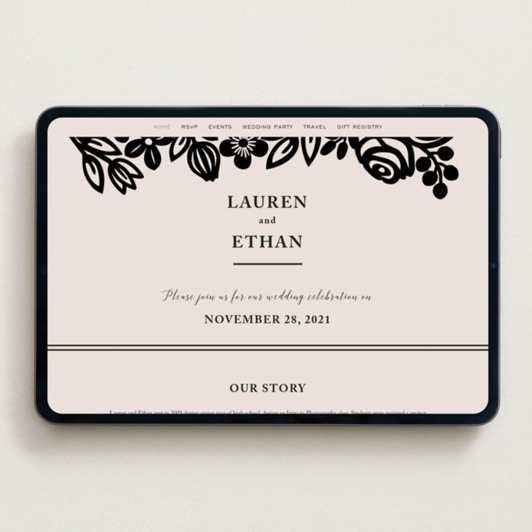 "Modern Floral Frame" - Wedding Website in Champagne by Faith Harlow - Desktop Design
