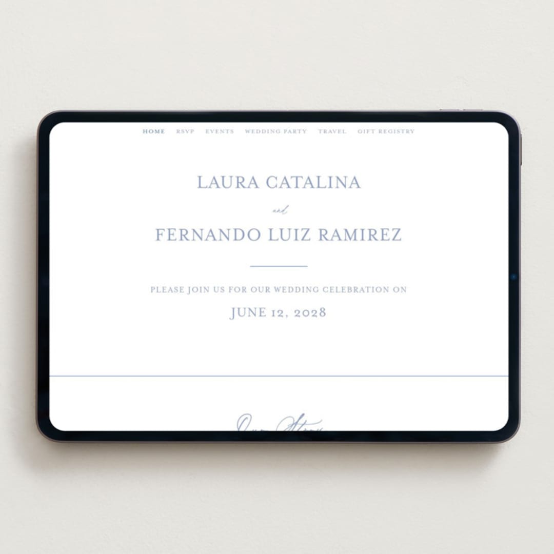 "Be With You" - Wedding Website in French by Design Lotus - Desktop Design