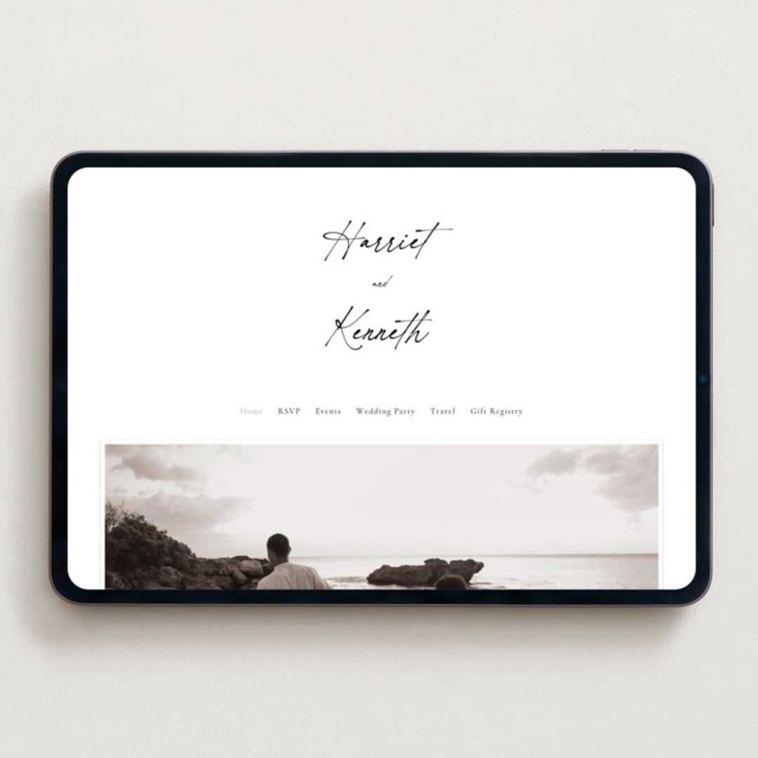 "Scripted Elegance" - Wedding Website in Linen by Ana de Sousa - Desktop Design