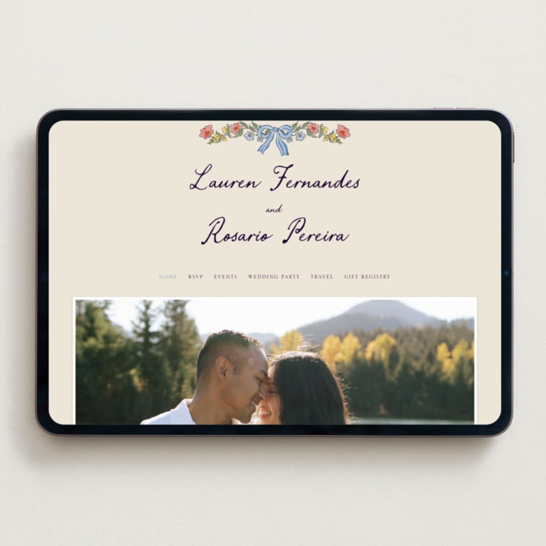 "A wedding in Low Country" - Wedding Website in Cornflower by Chris Griffith - Desktop Design