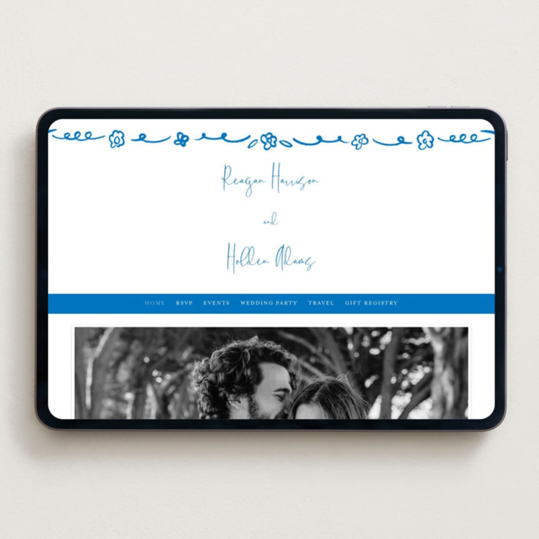 "Sketched Crest" - Wedding Website in Sapphire by Jenna Holcomb - Desktop Design