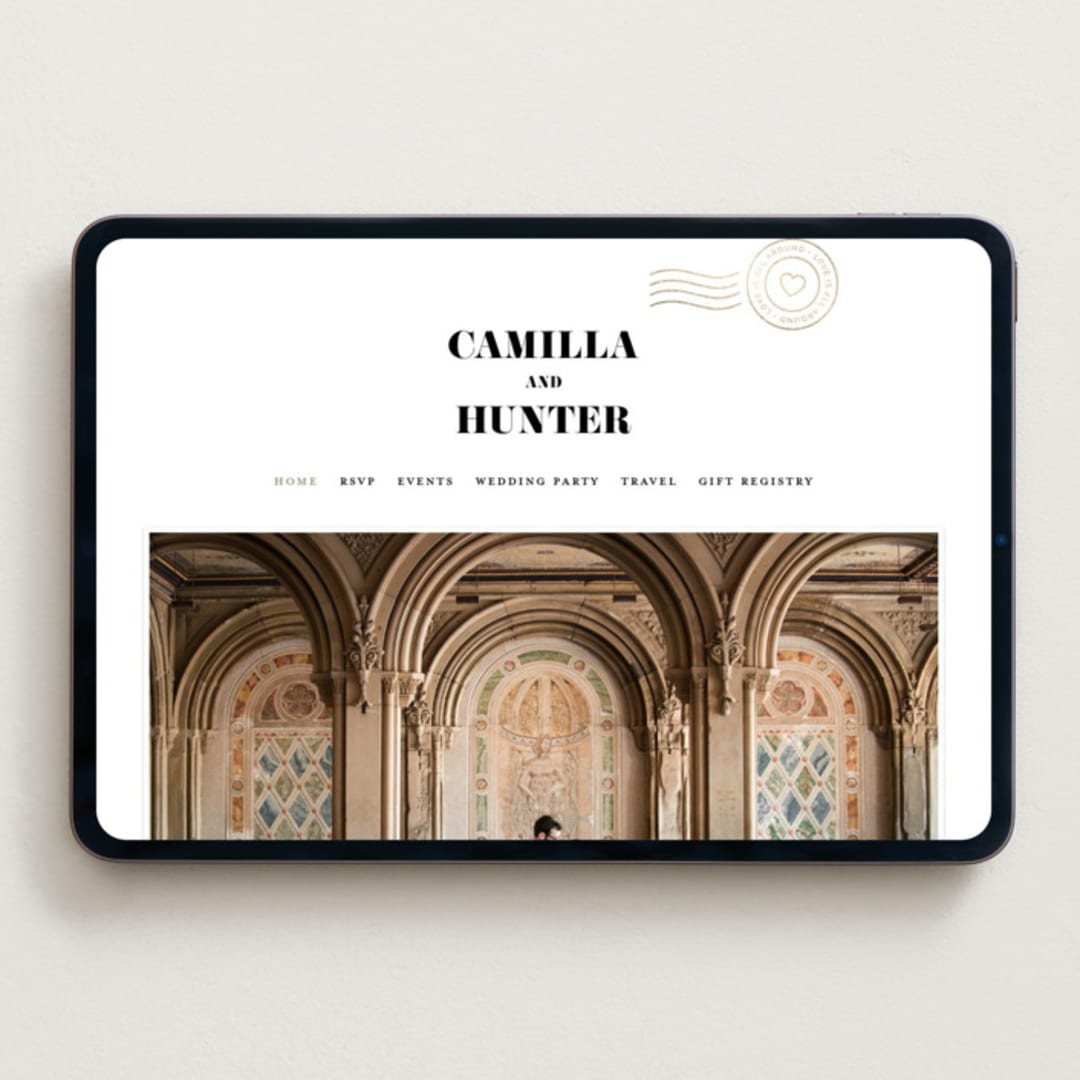"Golden Stamp" - Wedding Website in Snow by FRANI - Desktop Design