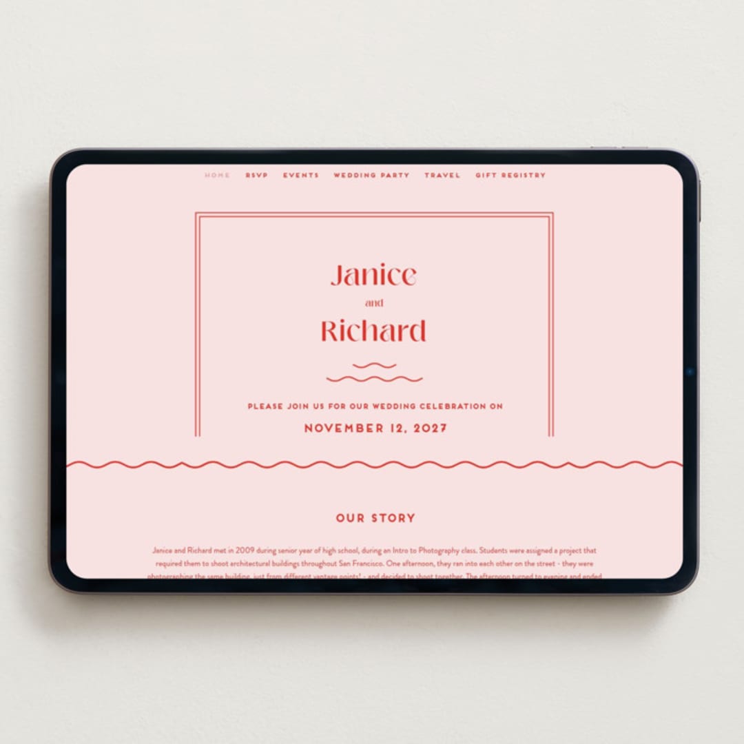 "News!" - Wedding Website in Strawberry by Claudia Orengo - Desktop Design