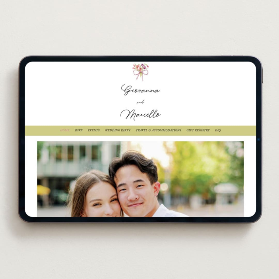 "Barolo" - Wedding Website in Deep Blush by Pati Cascino - Desktop Design
