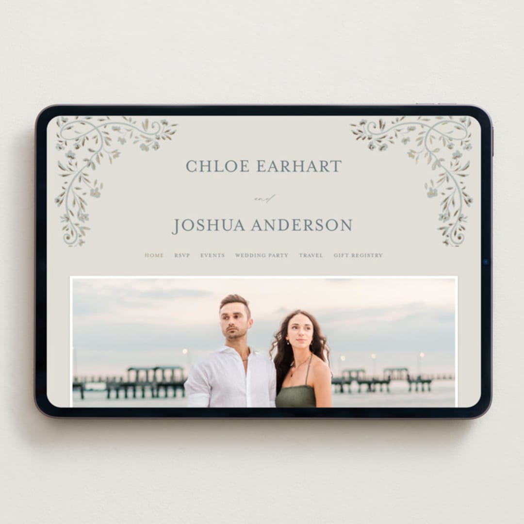 "Floral Romance" - Wedding Website in Something Blue by Gwen Bedat - Desktop Design