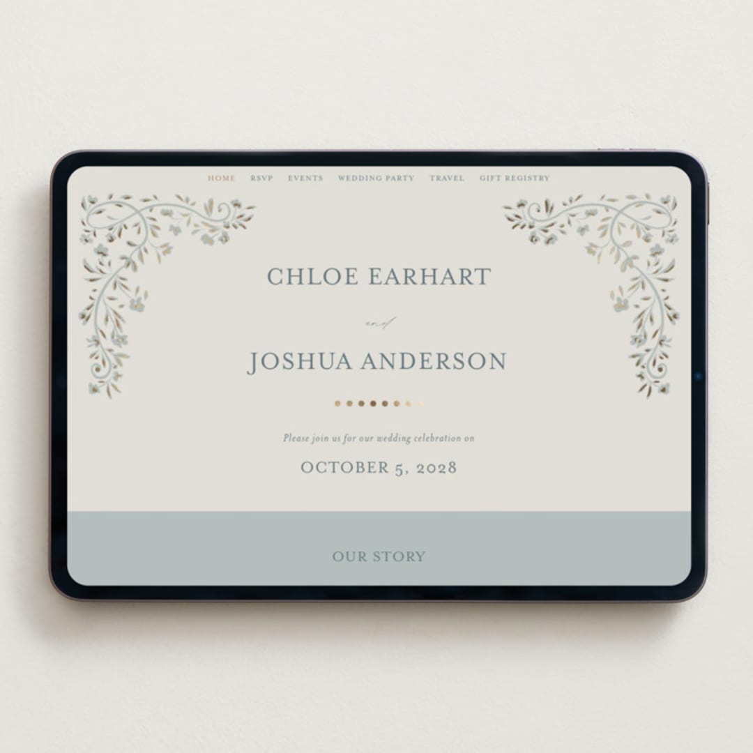 "Floral Romance" - Wedding Website in Something Blue by Gwen Bedat - Desktop Design