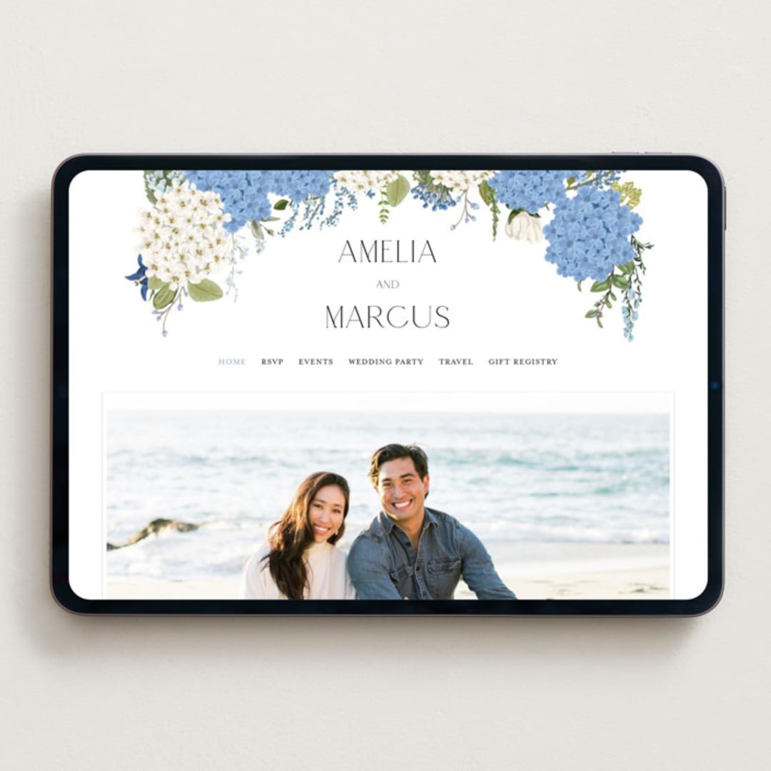 "Garden Whisper" - Wedding Website in Coastal by Susan Moyal - Desktop Design
