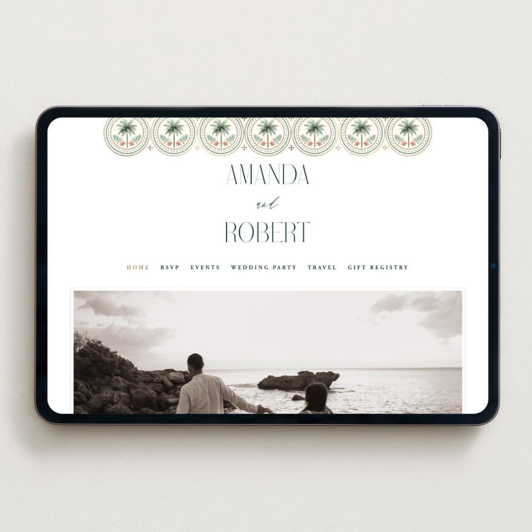 "Vintage Palms" - Wedding Website in Sand by Maria Alou - Desktop Design